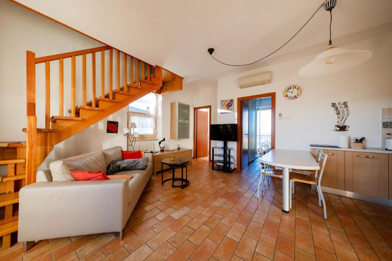 Apartmentsgarda - Rosa Chiare Bardolino Ngoại thất bức ảnh