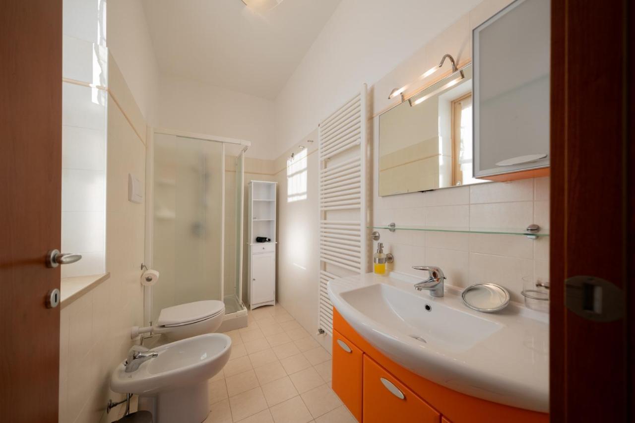 Apartmentsgarda - Rosa Chiare Bardolino Ngoại thất bức ảnh