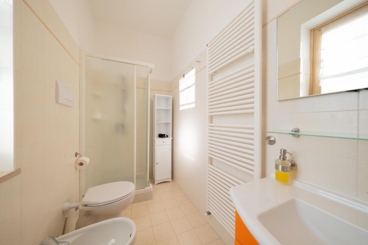 Apartmentsgarda - Rosa Chiare Bardolino Ngoại thất bức ảnh